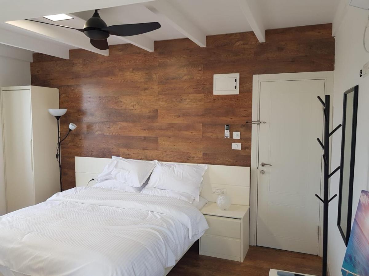 Boutique 22 Guest Rooms Haifa Eksteriør bilde
